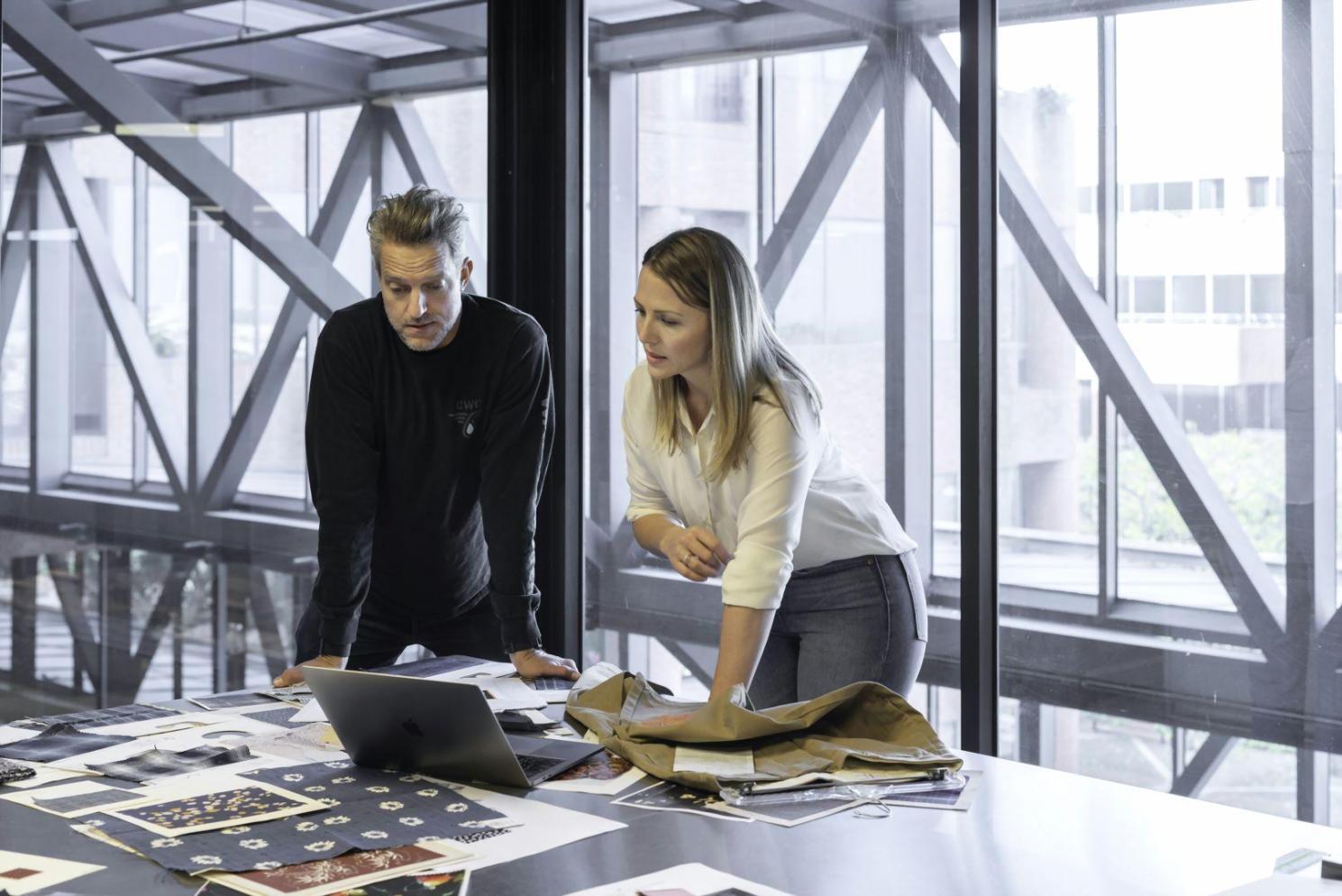 Analyse financière professionnelle avec graphiques et données